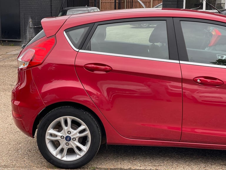 FORD FIESTA 1.0 T EcoBoost Zetec 2015