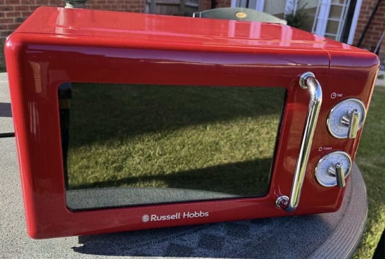 Russell Hobbs Red Microwave like new
