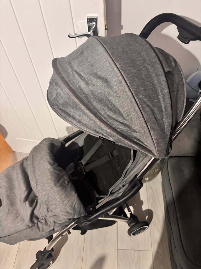 Miniuno Touchfold Stroller Grey £50 ono