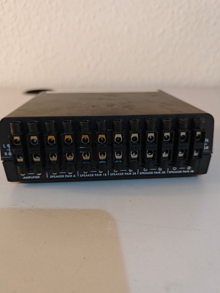 The QED SS50 Transmatch 5 way Multi Speaker Switch