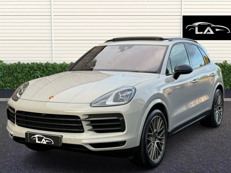 2023 PORSCHE CAYENNE PLATINUM EDITION 3.0 V6 E-HYBRID 4WD *WARRANTY* *PAN ROOF*