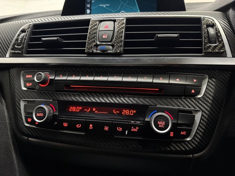 2018 68 BMW 318i 1.5 SPORT PETROL AUTOMATIC 134BHP BLACK EURO 6