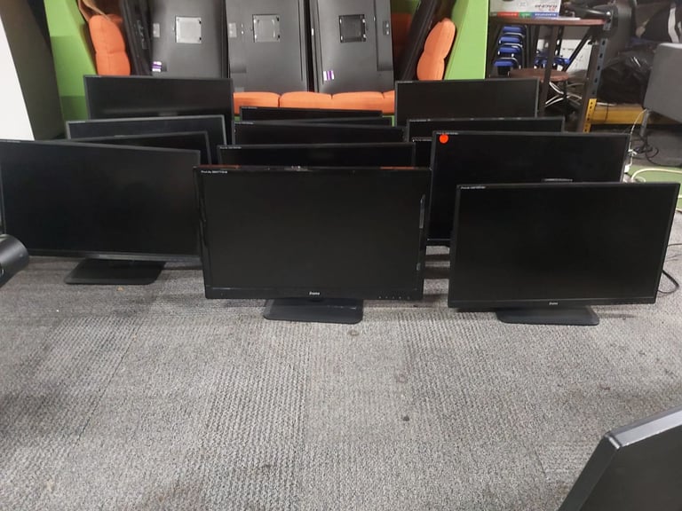 27 inch HDMI IPS monitors in excellent condition with all leads (50 available)