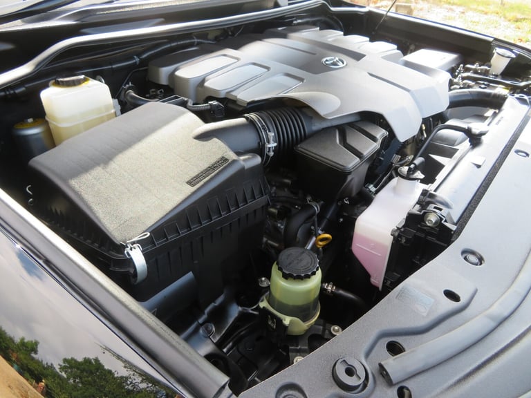 2014 Toyota Landcruiser Amazon ZX 4.6 V8 PETROL 8 SEATS TOP OF THE RANGE 4x4 Petrol Automatic
