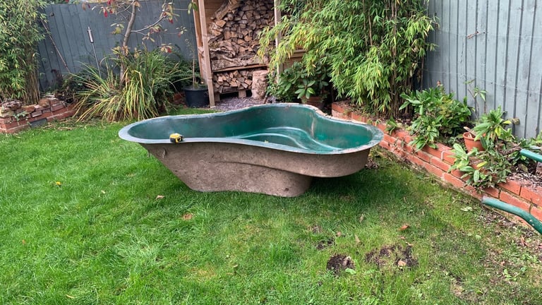 image for Fibreglass garden pomd