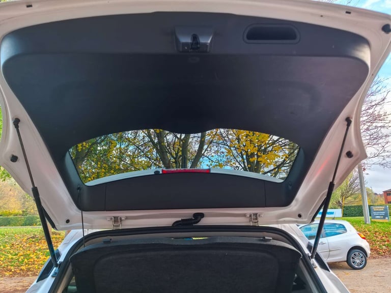 2015 Vauxhall Mokka 1.4 Mokka SE T Auto 5dr SUV Petrol Automatic