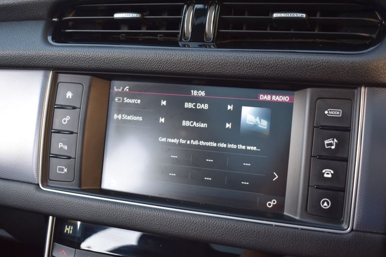 2018 Jaguar XF 2.0 D R-SPORT AWD 5d 238 BHP Estate Diesel Automatic