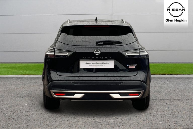 2025 Nissan Qashqai 1.5 E-Power N-Connecta [Glass Roof] 5dr Auto Hatchback Hybrid Automatic