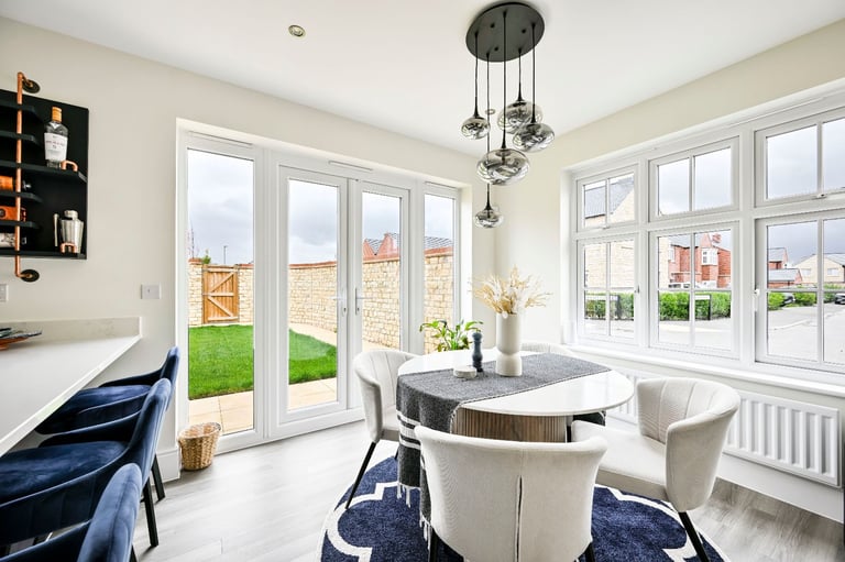 3 Bed Detached House, Ringlet Close, OX25