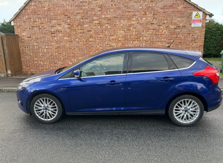 Stunning Ford Focus Zetec Turbo, Hatchback, 998 (cc), Low mileage, £35 tax