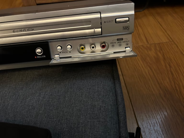 Lg dvc8700 vcr/ dvd player