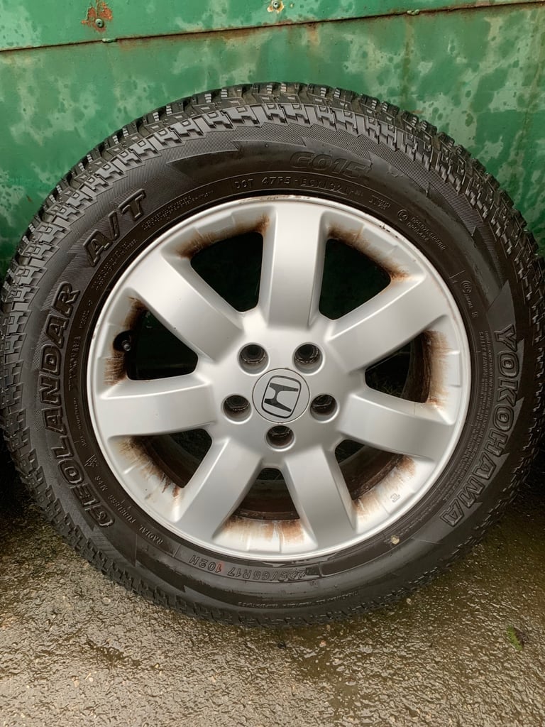 Honda crv mk2 wheels and tyres in good condition 