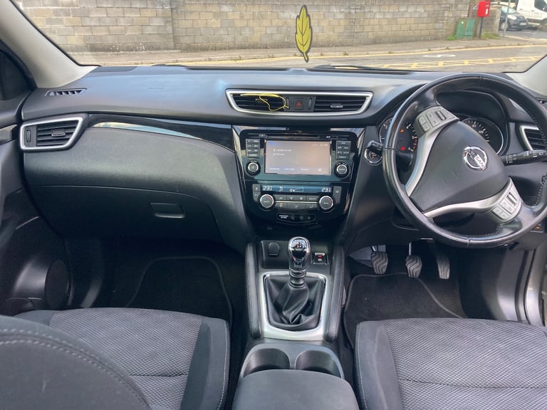 Nissan, QASHQAI, Hatchback, 2016, Manual, 1598 (cc), 5 doors