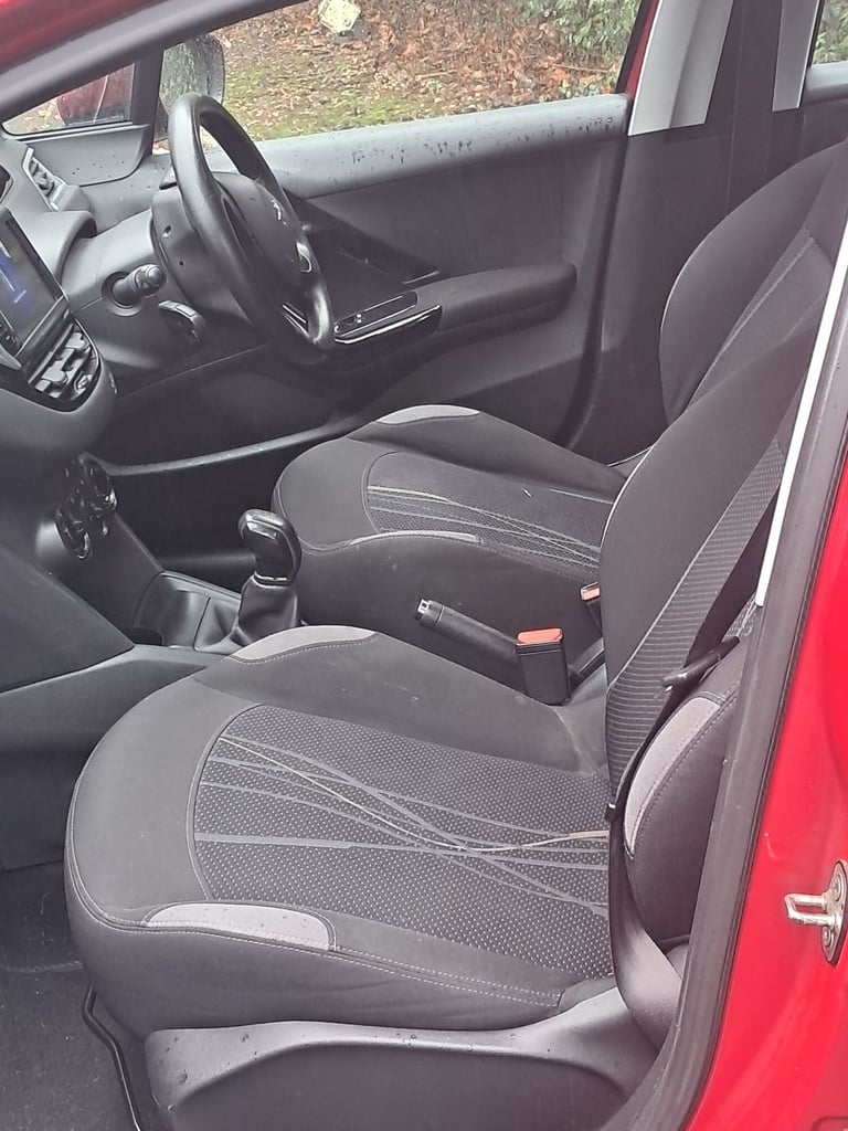 Peugeot, 208, Hatchback, 2013, Manual, 1398 (cc), 5 doors