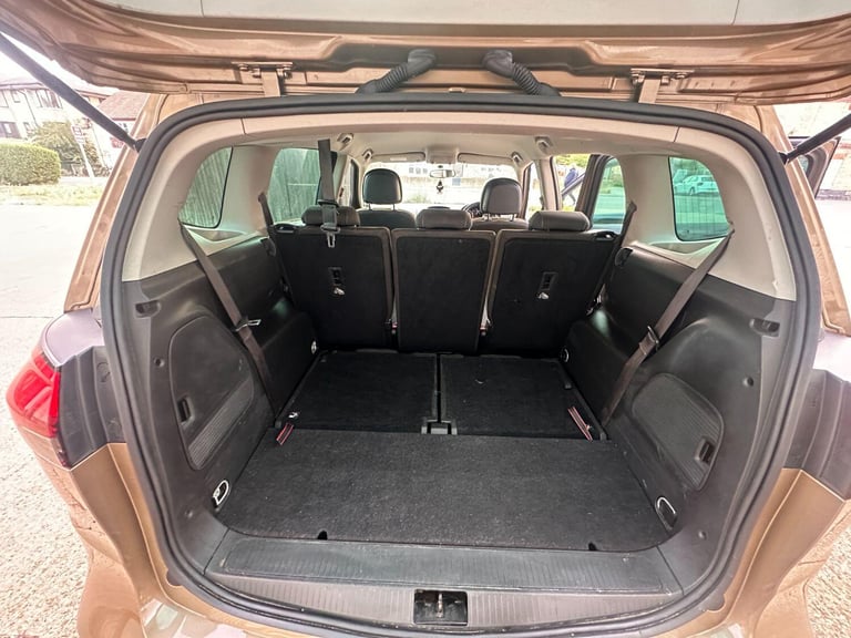 VAUXHALL ZAFIRA TOURER 2.0 CDTi SRi 2013