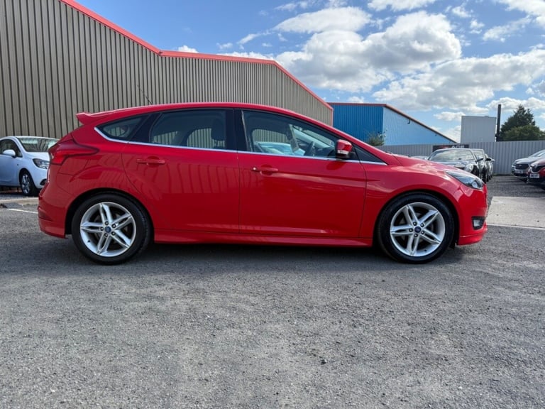 Ford Focus 1.0 EcoBoost 125 Zetec S 5dr, Cheap tax/ insurance Petrol