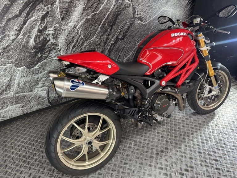 DUCATI MONSTER 1100 S M1100S 2009