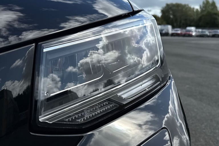 2025 Audi Q2 S line 30 TFSI  116 PS 6-speed SUV PETROL Manual