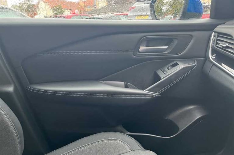 2022 Nissan Qashqai 1.3 DiG-T MH N-Connecta 5dr HATCHBACK PETROL Manual