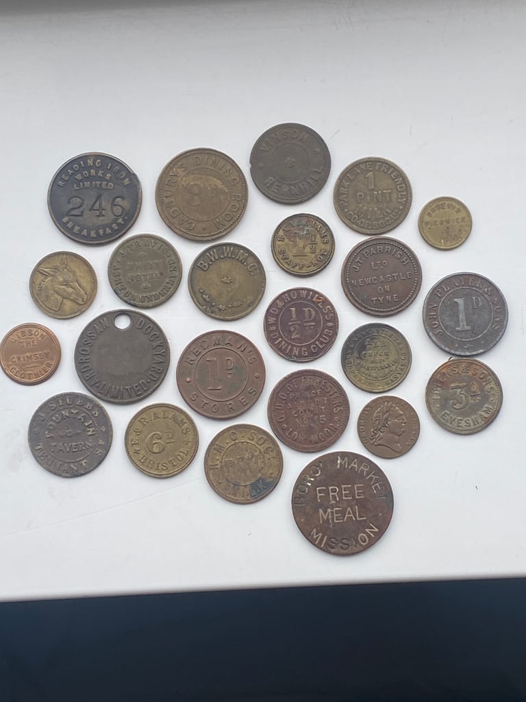 image for A nice lot of British tokens some very rare ! 
