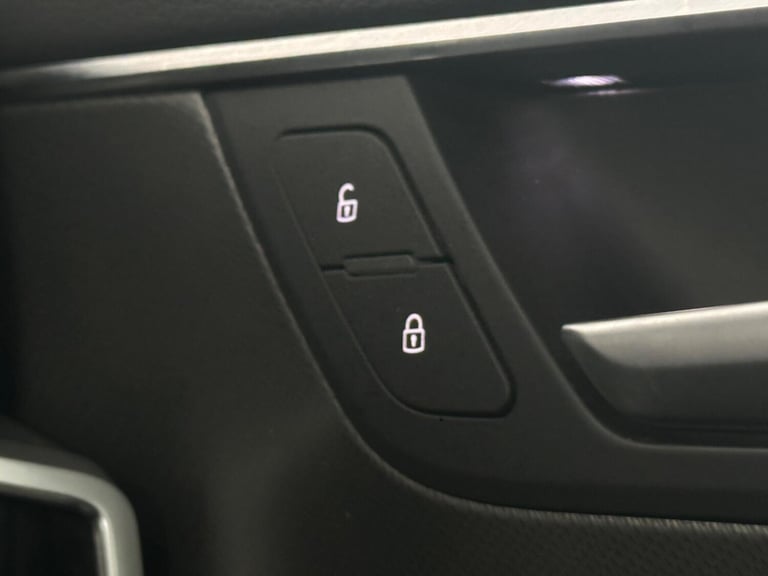 2023 Audi A6 Saloon 2.0 TFSI 40 Sport S Tronic Euro 6 (s/s) 4dr SALOON Petrol Automatic