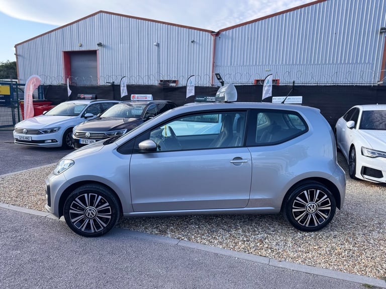 2017 Volkswagen up! 1.0 90PS High Up 3dr HATCHBACK Petrol Manual