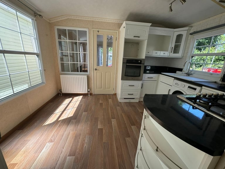 Static Caravan Atlas Ovation 39x12 1bedroom DG/CH - Free UK Delivery 