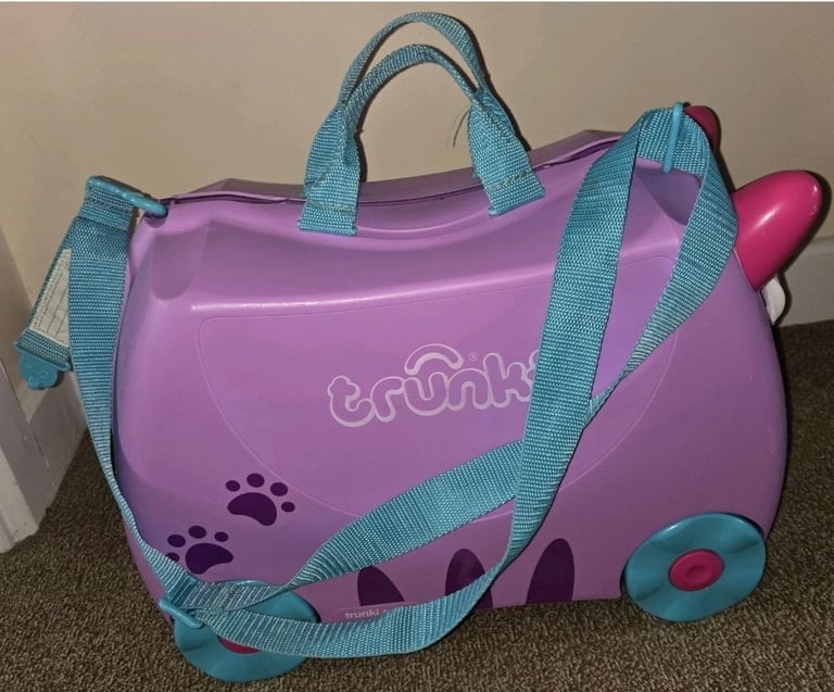image for Trunki cassie the cat ride pull along kids suitcase hand luggage on wheels with strap and key
