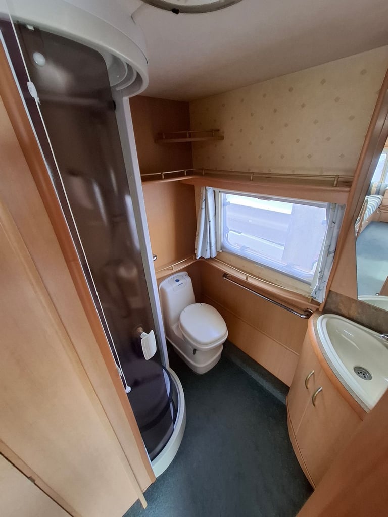 2004 ABBEY Vogue GTS 416 4 berth caravan with full size AWNING and MOTOR MOVER