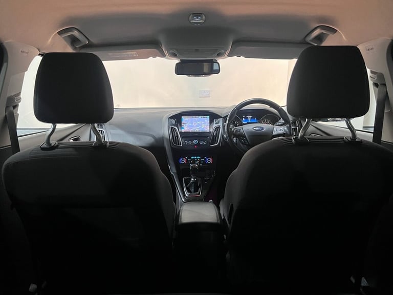 2016 Ford Focus 1.0 EcoBoost 125 Titanium 5dr HATCHBACK PETROL Manual