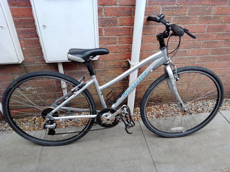 Ladies Marin Larkspur 6061 Aluminium Frame Hybrid City Commuter Bike Bicycle