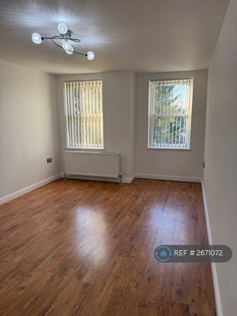 1 bedroom flat in Maidstone Road, Kent, ME4 (1 bed) (#2671072)