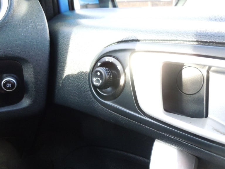 2012 Ford Fiesta 1.4 Titanium 5dr HATCHBACK Petrol Automatic