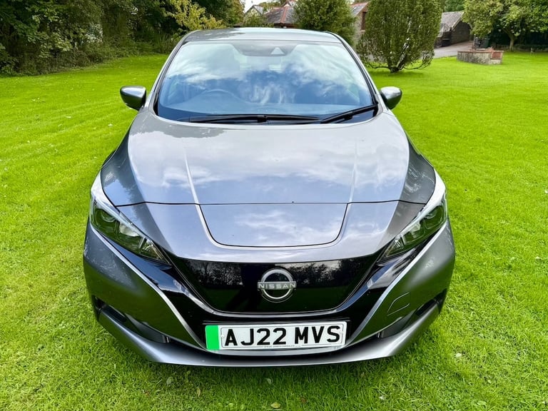 Nissan Leaf Acenta 110kW 39kWh 2022 in Grey VAT Q 5 Door Hatchback £126 / Month