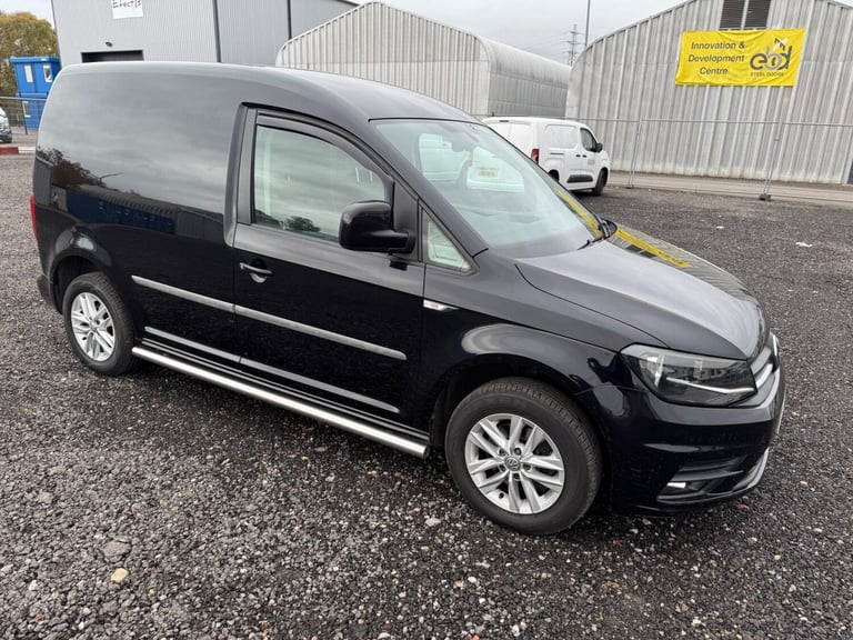 image for  Volkswagen Caddy 2.0 TDI C20 BlueMotion Tech Highline SWB Euro 6 (s/s) 5dr Diesel Manual
