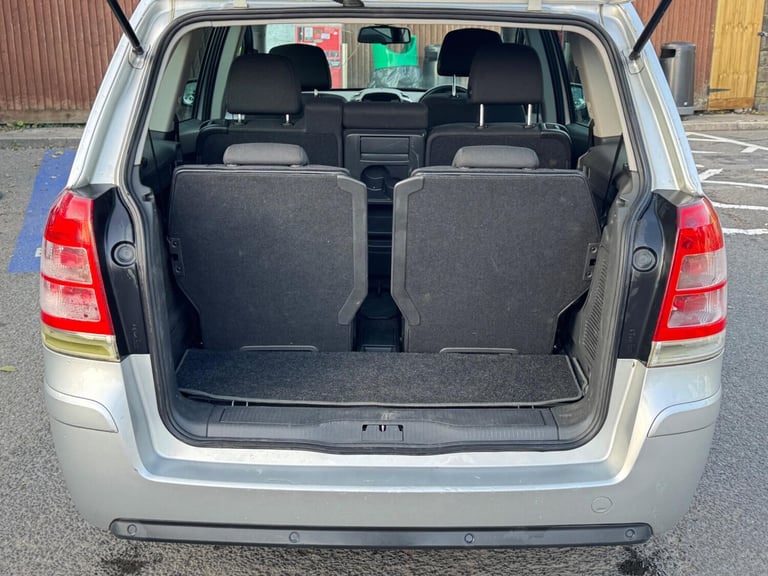 2012 Vauxhall Zafira 1.7 CDTi ecoFLEX Design Euro 5 5dr (SNav) MPV Diesel Manual