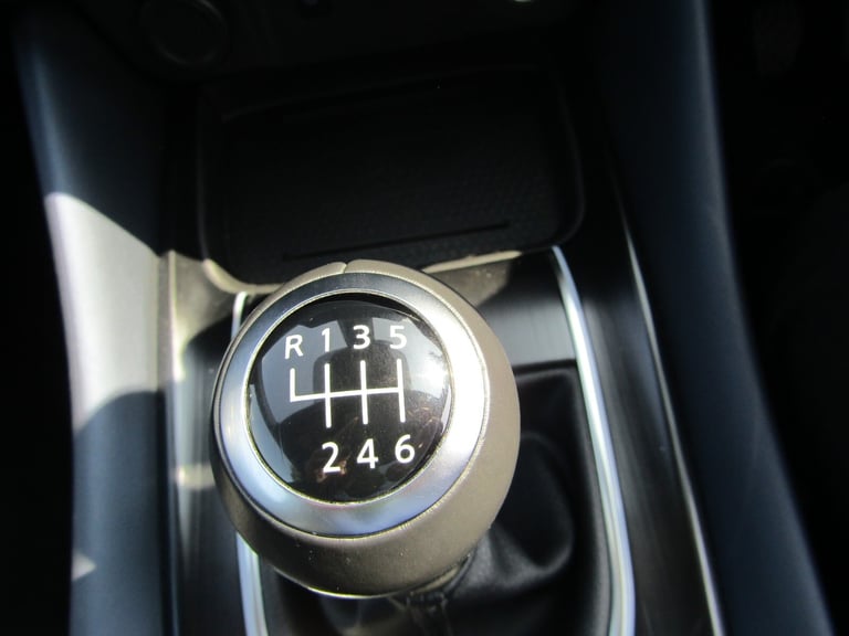 2022 Nissan Qashqai 1.3 DiG-T MH Tekna 5dr Hatchback Petrol Manual