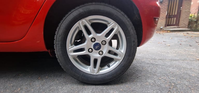 Ford, FIESTA, Hatchback, 2013, Manual, 998 (cc), 5 doors