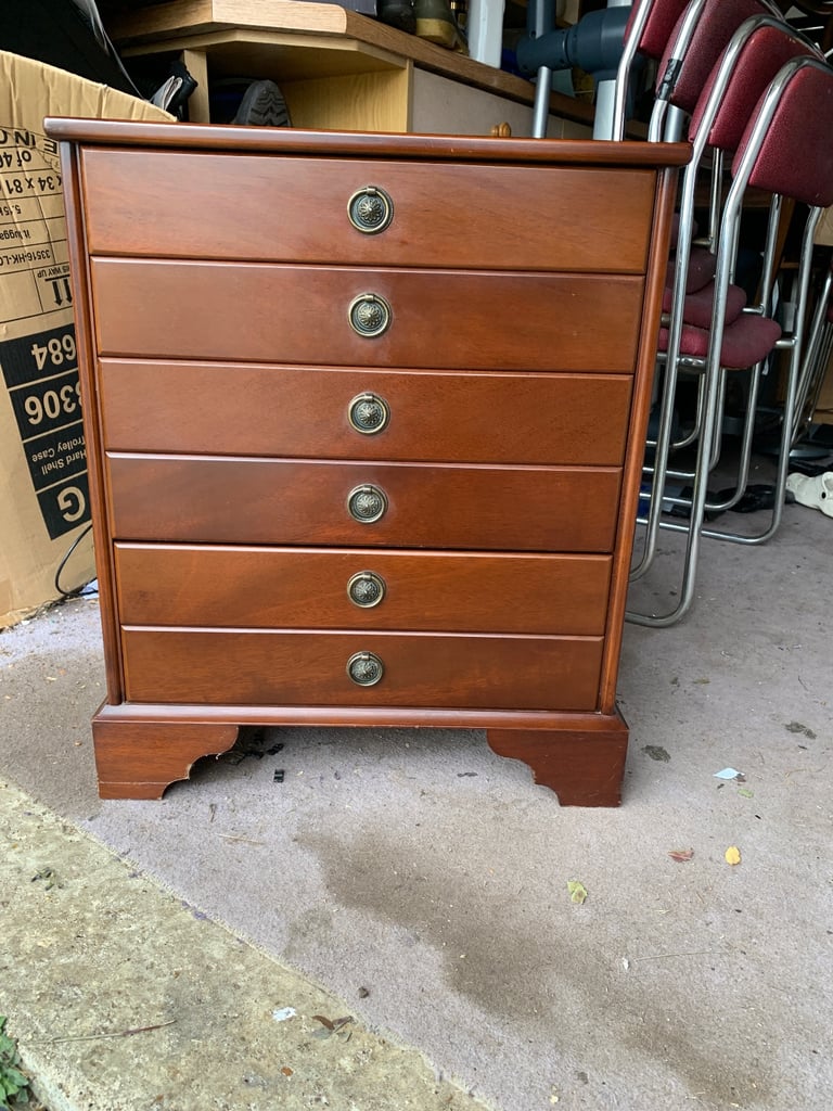 image for Chest of draws 