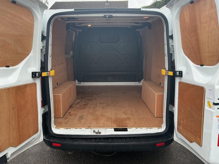 2021 Ford Transit Custom 2.0 EcoBlue 105ps Low Roof Leader Van PANEL VAN DIESEL Manual