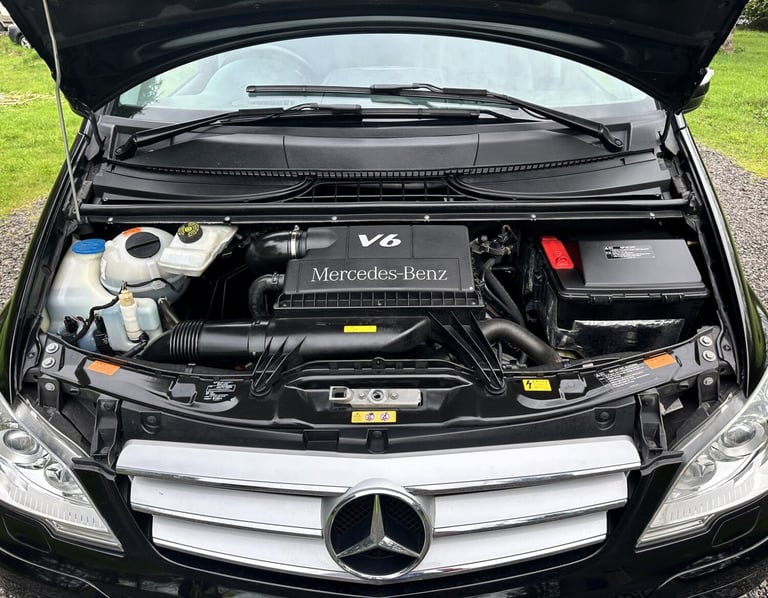 FRESH IMPORT 2013 MERCEDES-BENZ V350 AMBIENTE VIANO 3.5 V6 AUTO ULEZ COMPLIANT