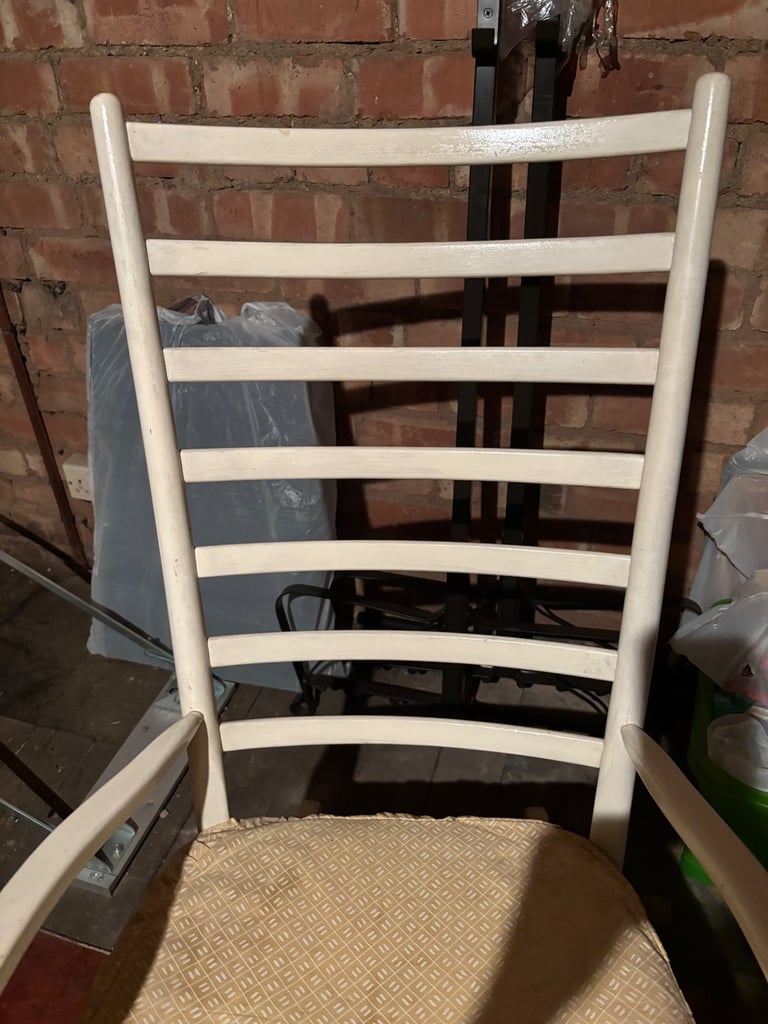 Rocking Chair 