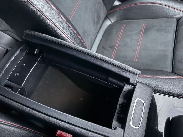 2019 Mercedes-Benz A-Class A180d AMG Line Executive 5dr Auto HATCHBACK DIESEL Automatic