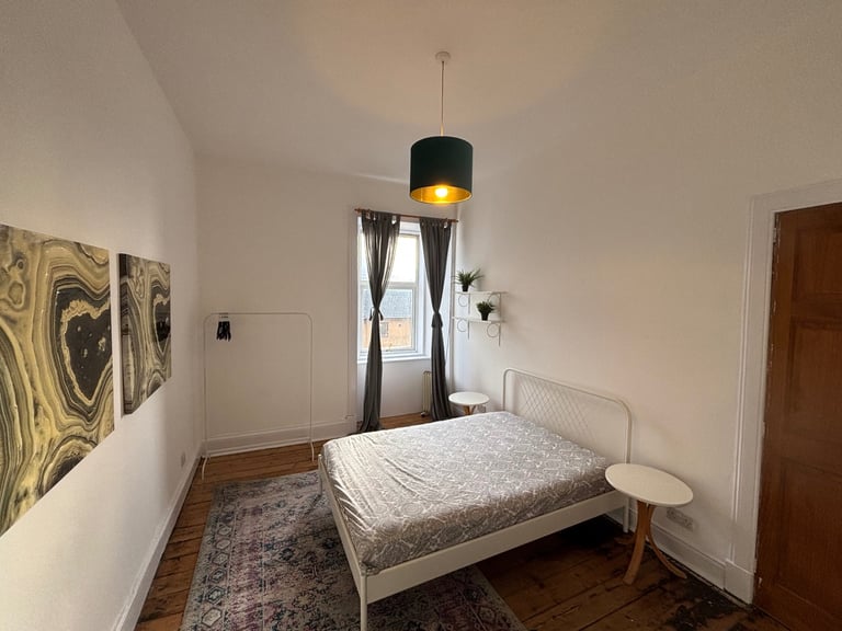 Furnished 1 Bedroom Flat -  Available Now 