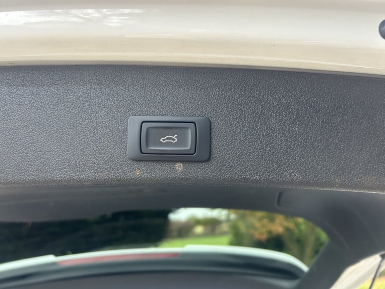 AUDI Q5 2.0 TDI S line Plus 2016