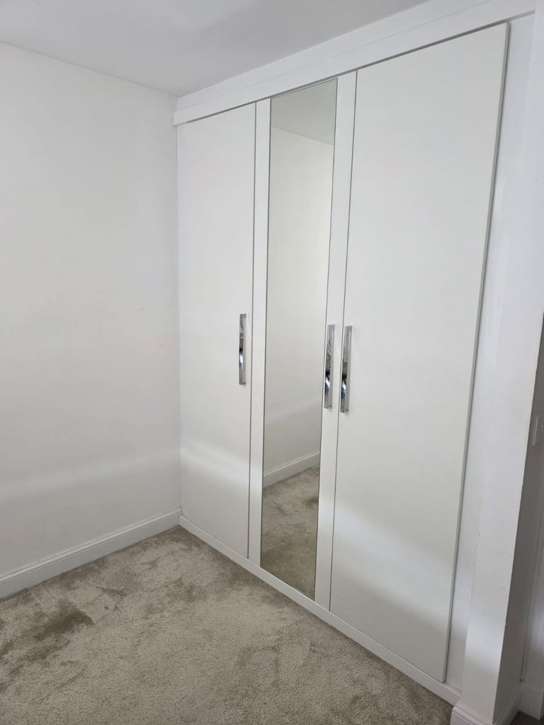 Double room available for rent