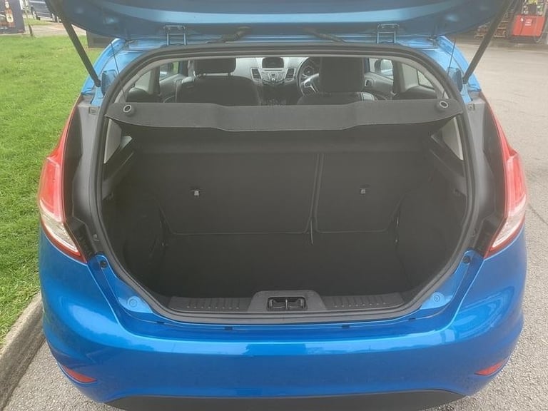 2014 Ford Fiesta Zetec 1.0T - new MOT - Only 35000 miles