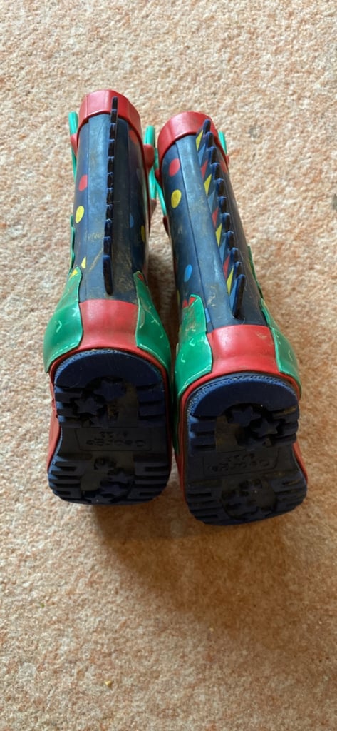 Size 6 wellies
