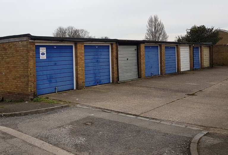 Garage/Parking/Storage to rent: Thames Meadow (adj 3) West Molsey, KT8 1TQ