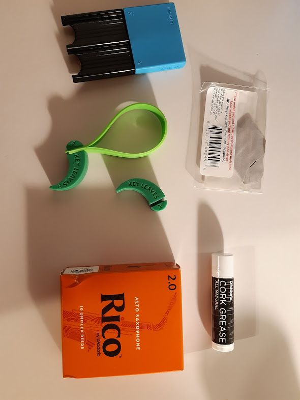 Almost New Alto Sax, and Accessories! Delivery Available